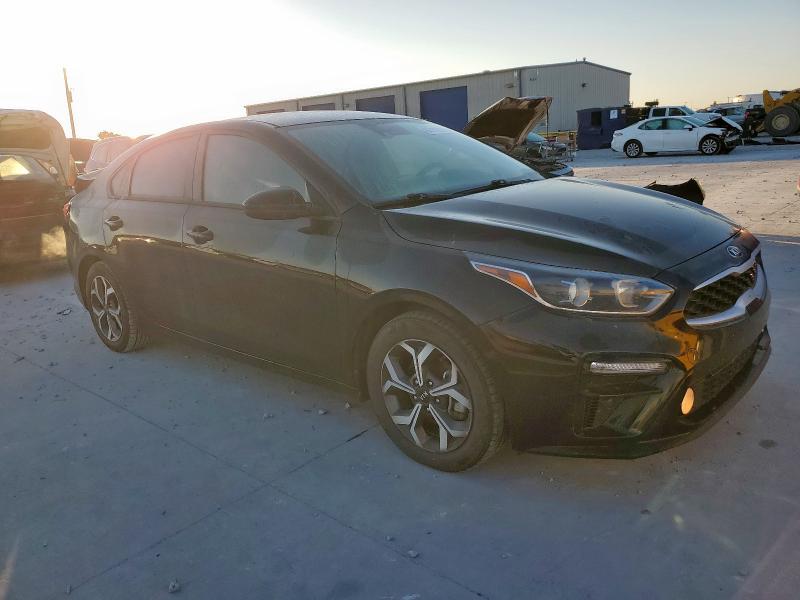 Photo 4 from auction – 2021 KIA FORTE FE with VIN 3KPF24AD5ME354381
