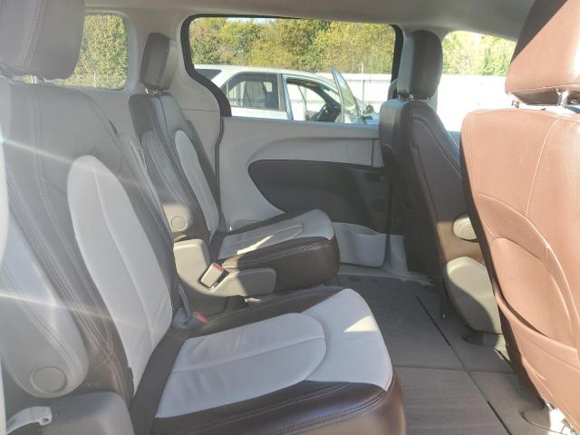 Photo 11 from auction – 2017 CHRYSLER PACIFICA T with VIN 2C4RC1DG7HR519348