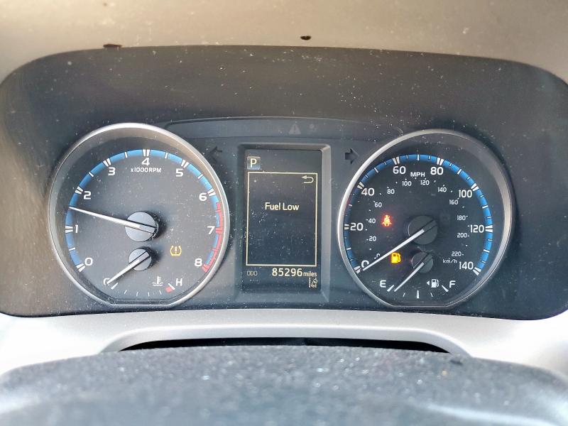 Photo 9 from auction – 2017 TOYOTA RAV4 XLE with VIN 2T3WFREVXHW353631