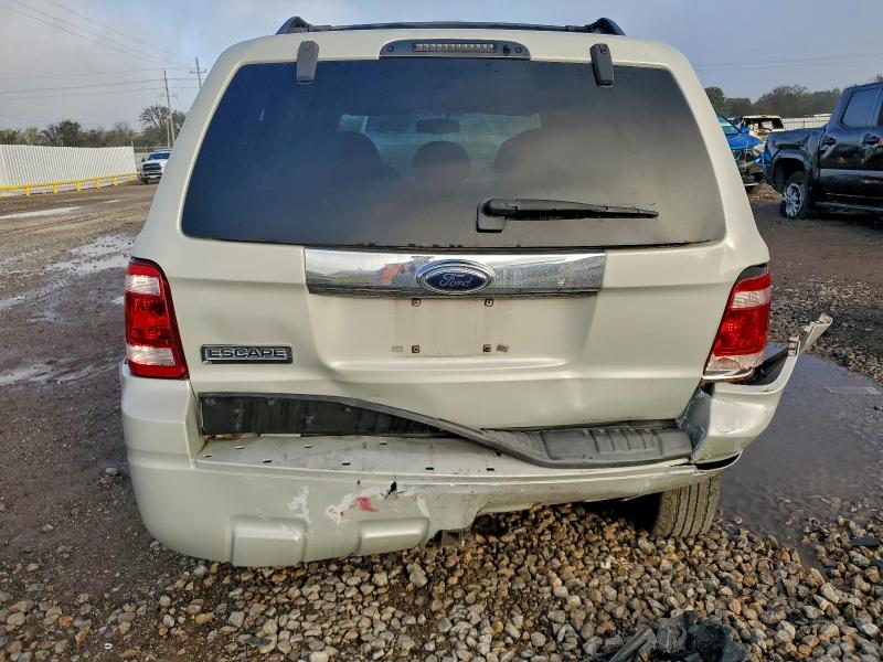 Photo 6 from auction – 2008 FORD ESCAPE LIM with VIN 1FMCU04178KB33905