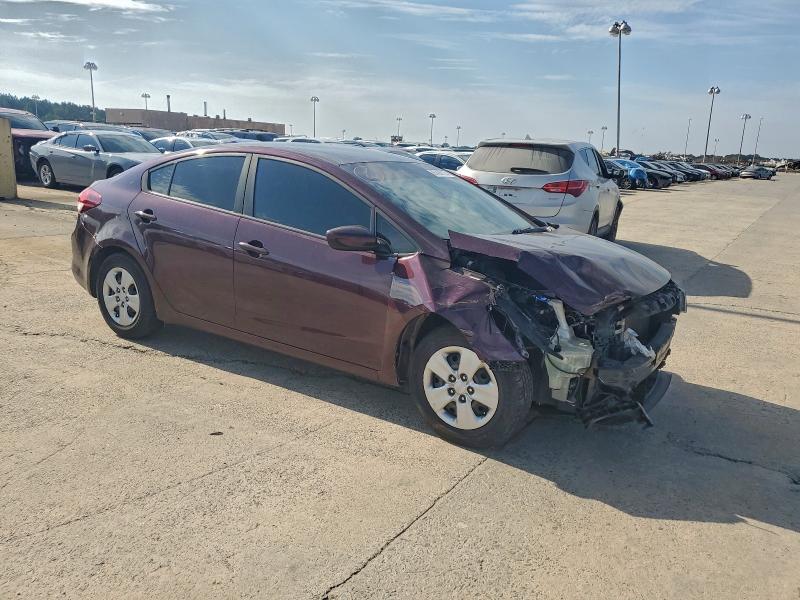 Photo 4 from auction – 2017 KIA FORTE LX with VIN 3KPFK4A78HE147015