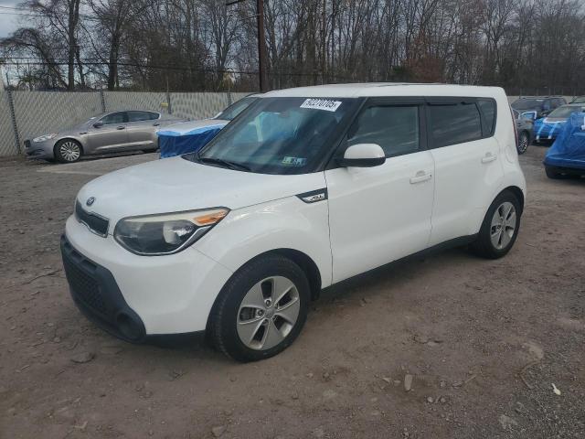 KIA SOUL 2015 with VIN KNDJN2A27F7774926 - Photo from auction