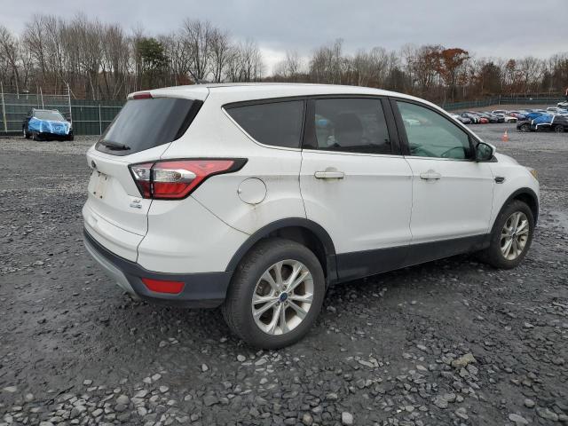 Photo 3 from auction – 2017 FORD ESCAPE SE with VIN 1FMCU9GD3HUC30386
