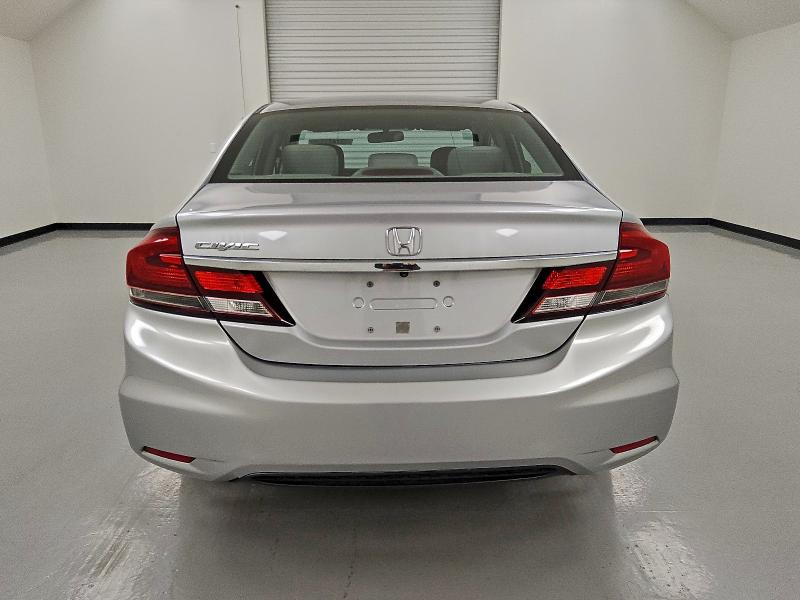 Photo 6 from auction – 2015 HONDA CIVIC LX with VIN 19XFB2F56FE116810