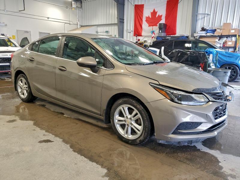Photo 4 from auction – 2017 CHEVROLET CRUZE LT with VIN 3G1BE5SM0HS544597