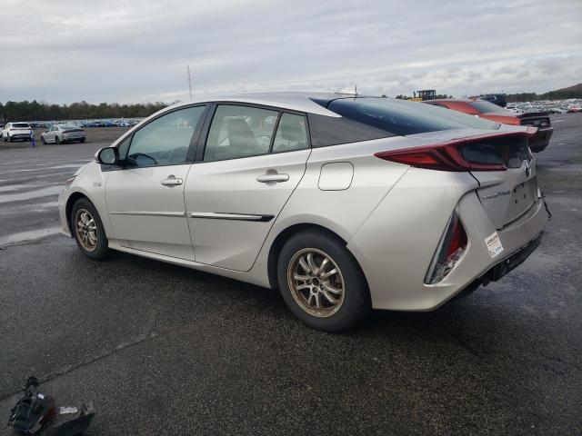 Photo 2 from auction – 2018 TOYOTA PRIUS PRIM with VIN JTDKARFP3J3088153