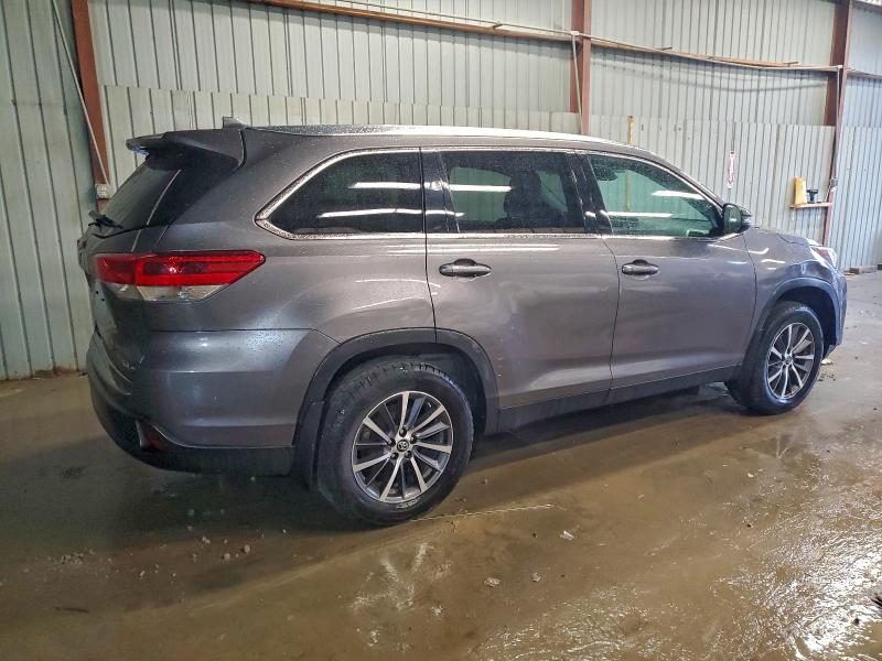 Photo 3 from auction – 2019 TOYOTA HIGHLANDER with VIN 5TDJZRFH5KS609242