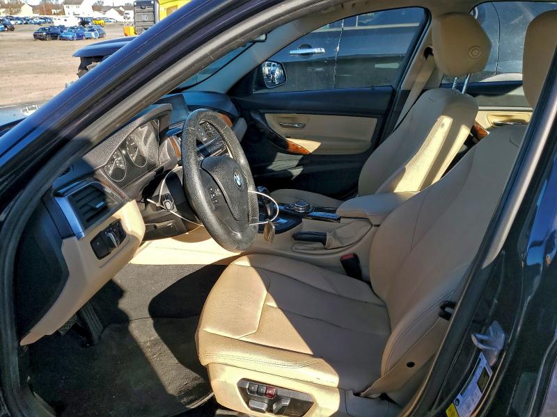 Photo 7 from auction – 2017 BMW 320 XI with VIN WBA8E5G50HNU41495