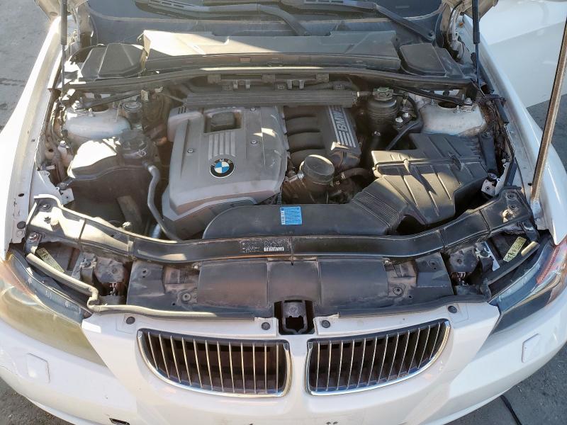 Photo 11 from auction – 2006 BMW 330 XI with VIN WBAVD33586KV65951