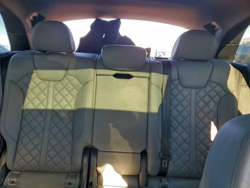 Photo 10 from auction – 2018 AUDI SQ5 PRESTI with VIN WA1C4AFY6J2177544