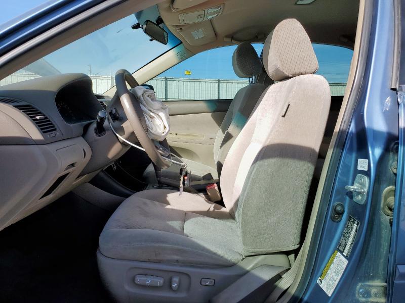 Photo 7 from auction – 2004 TOYOTA CAMRY LE with VIN 4T1BE30K14U837802