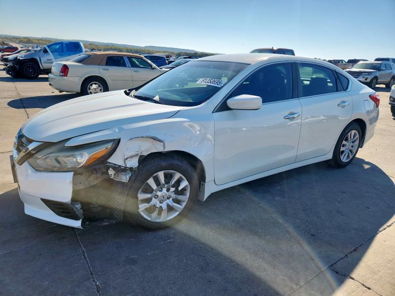 NISSAN ALTIMA 2.5 2017 with VIN 1N4AL3AP2HC498226 - Photo from auction