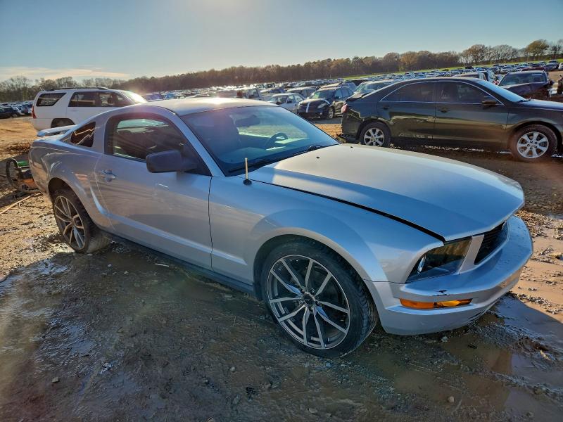 Photo 4 from auction – 2006 FORD MUSTANG with VIN 1ZVFT80N265183258