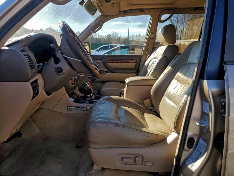 Photo 7 from auction – 2002 LEXUS LX 470 with VIN JTJHT00W123516333