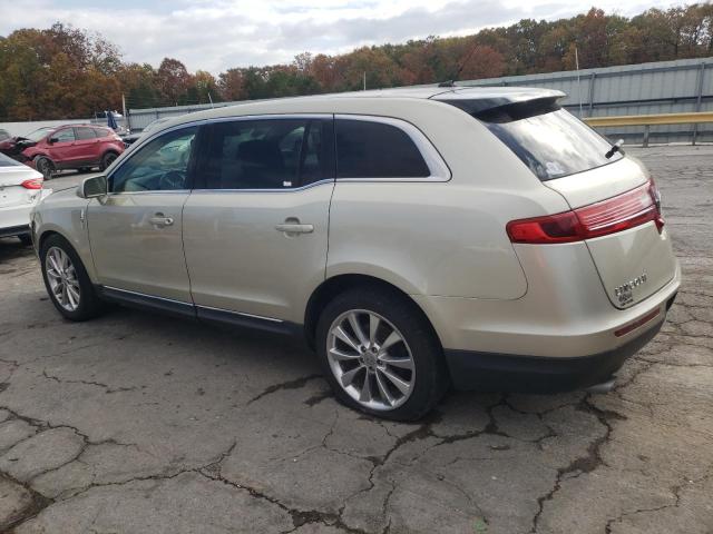 Photo 2 from auction – 2011 LINCOLN MKT with VIN 2LMHJ5AT6BBJ52405