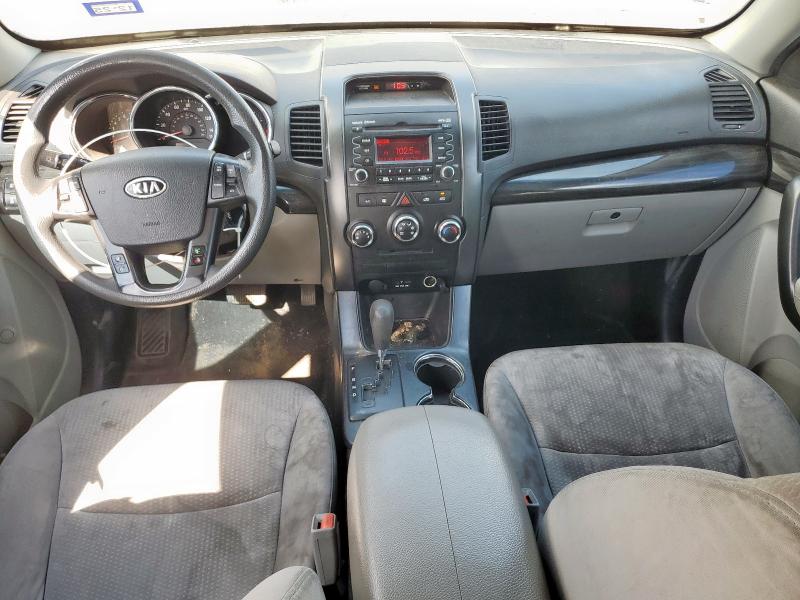 Photo 8 from auction – 2011 KIA SORENTO BA with VIN 5XYKTCA13BG029630