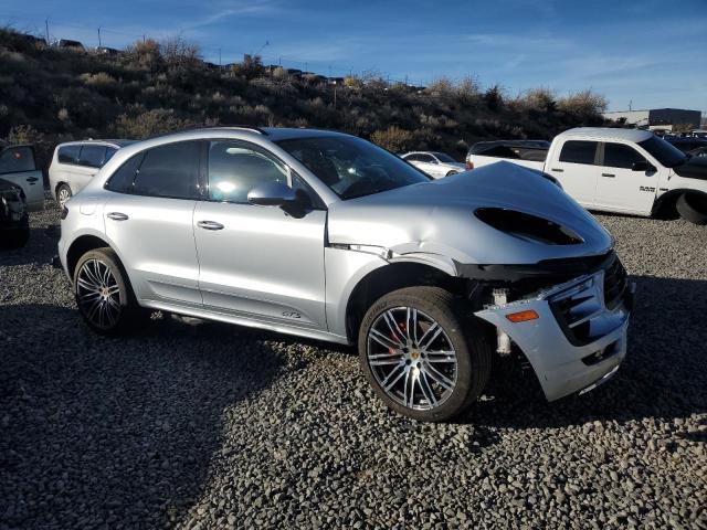 Photo 4 from auction – 2017 PORSCHE MACAN GTS with VIN WP1AG2A51HLB52870