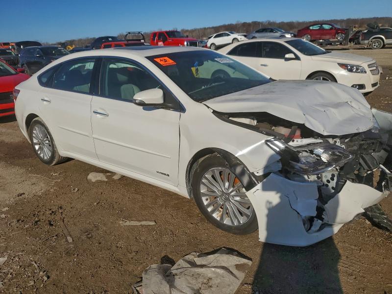 Photo 4 from auction – 2015 TOYOTA AVALON HYB with VIN 4T1BD1EB2FU042583