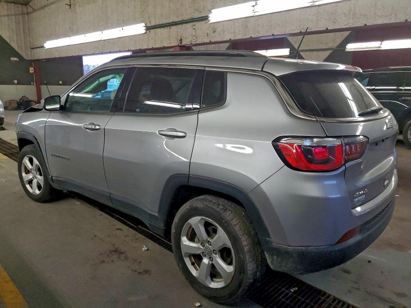 Photo 2 from auction – 2019 JEEP COMPASS with VIN 3C4NJDBB8KT641539