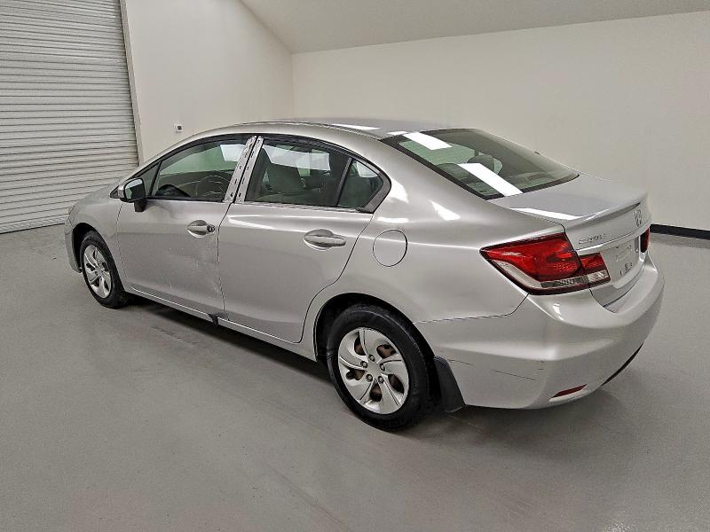 Photo 2 from auction – 2015 HONDA CIVIC LX with VIN 19XFB2F56FE116810