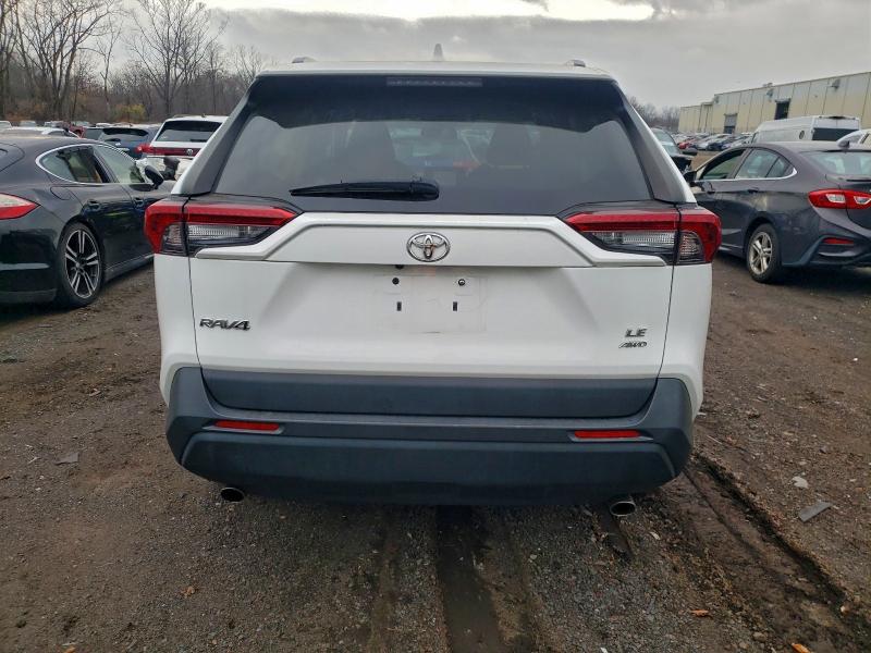 Photo 6 from auction – 2021 TOYOTA RAV4 LE with VIN 2T3F1RFV1MC177853