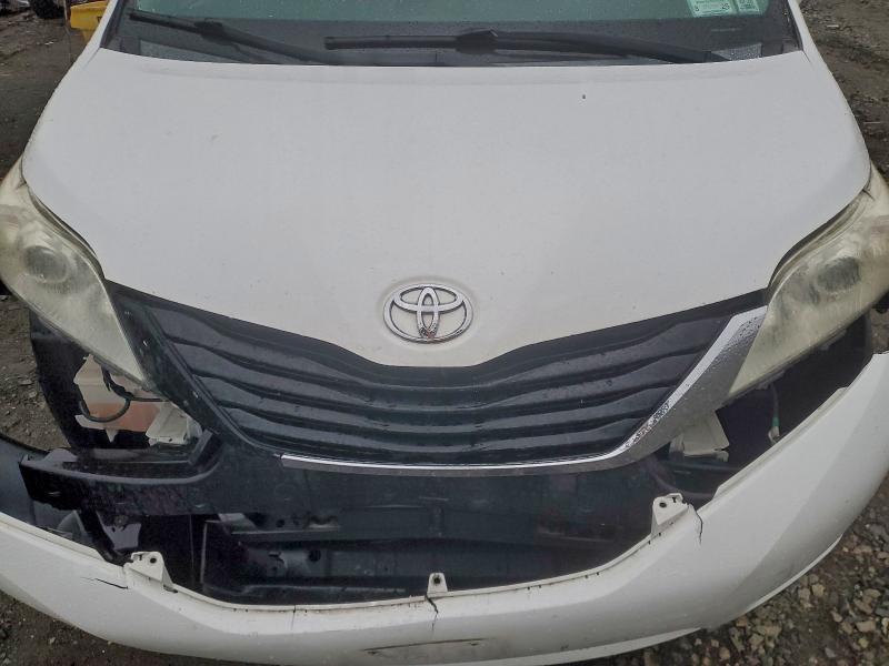 Photo 12 from auction – 2013 TOYOTA SIENNA with VIN 5TDKK3DC6DS343987