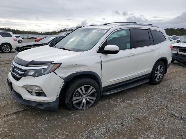 HONDA PILOT EXL 2017 with VIN 5FNYF5H56HB015758 - Photo from auction