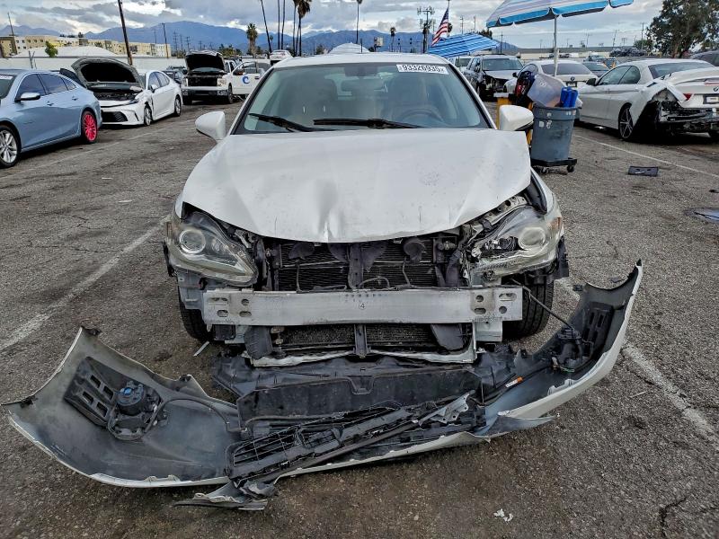 Photo 5 from auction – 2013 LEXUS CT 200 with VIN JTHKD5BH5D2133200
