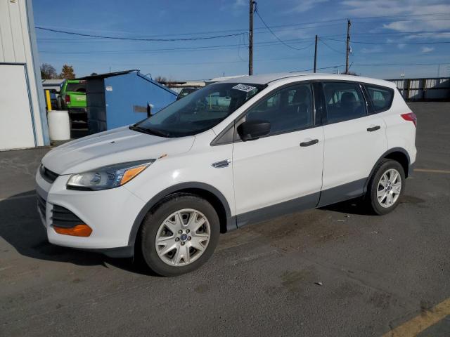 FORD ESCAPE 2015 with VIN 1FMCU0F7XFUC05814 - Photo from auction