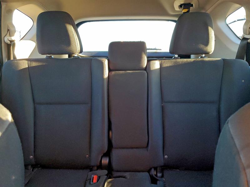 Photo 10 from auction – 2017 TOYOTA RAV4 LE with VIN 2T3ZFREV1HW366961