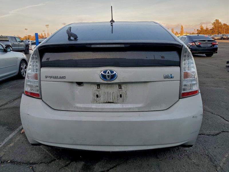 Photo 6 from auction – 2011 TOYOTA PRIUS with VIN JTDKN3DU9B0292923
