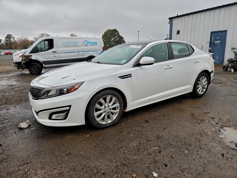 KIA OPTIMA EX 2015 z numerem VIN 5XXGN4A73FG517321 - Zdjęcie z aukcji