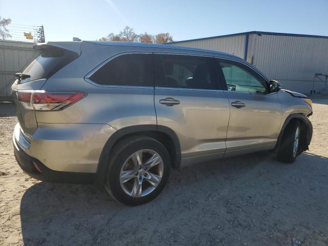 Photo 3 from auction – 2014 TOYOTA HIGHLANDER with VIN 5TDDKRFH1ES028844