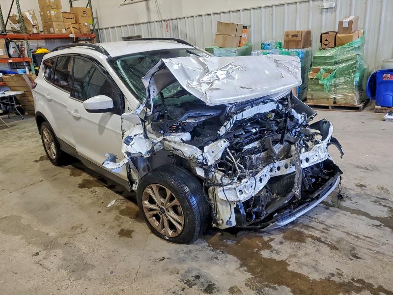 Photo 4 from auction – 2018 FORD ESCAPE SEL with VIN 1FMCU0HD6JUB10548