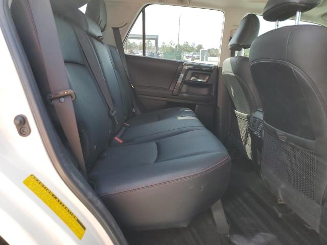 Photo 11 from auction – 2023 TOYOTA 4RUNNER SE with VIN JTERU5JR4P6152260