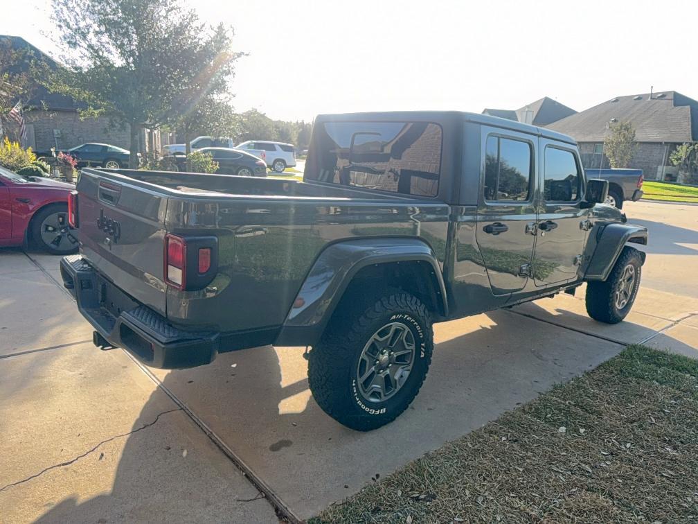 Photo 4 from auction – 2022 JEEP GLADIATOR with VIN 1C6HJTAG9NL160131