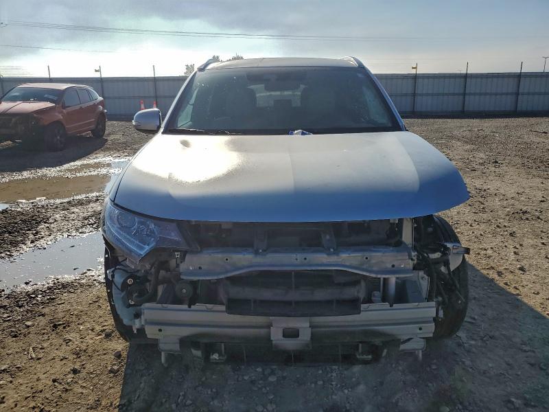 Photo 5 from auction – 2022 MITSUBISHI OUTLANDER with VIN JA4J2VA70NZ050501