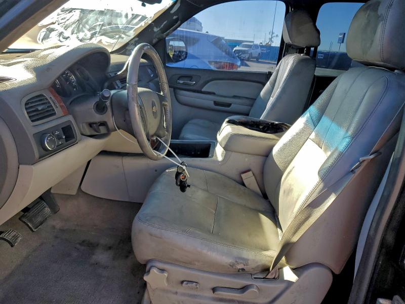 Photo 7 from auction – 2009 CHEVROLET AVALANCHE with VIN 3GNEC22J19G199297