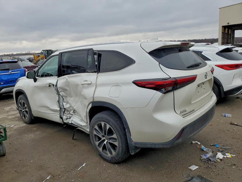 Photo 2 from auction – 2021 TOYOTA HIGHLANDER with VIN 5TDGZRBH2MS129209