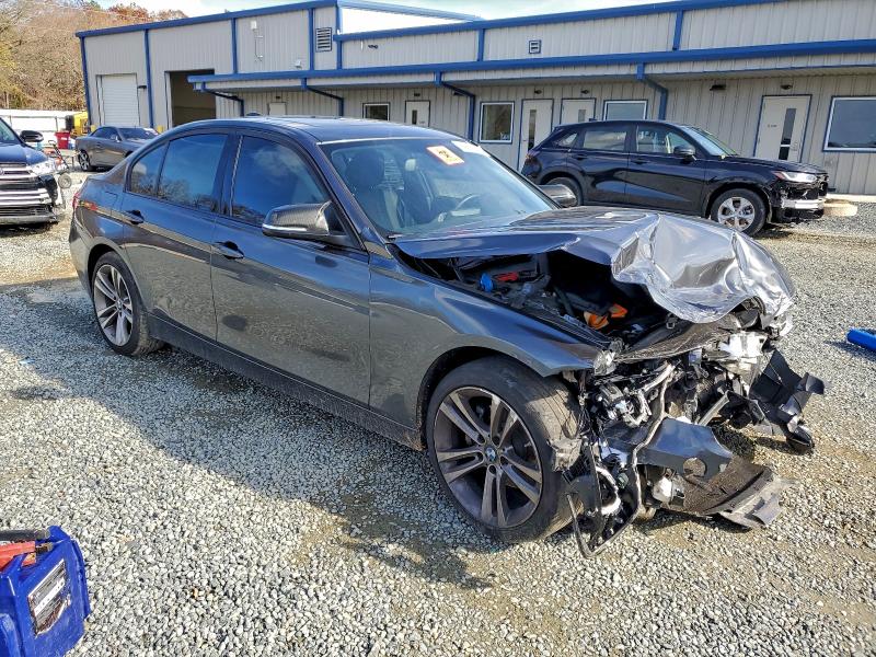 Photo 4 from auction – 2018 BMW 330 XI with VIN WBA8D9C56JA608102
