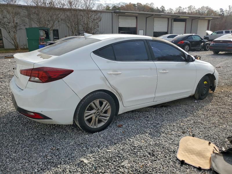 Photo 3 from auction – 2019 HYUNDAI ELANTRA SE with VIN 5NPD84LF9KH423456