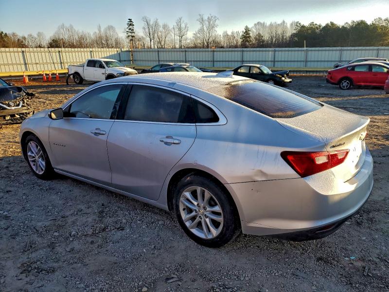 Photo 2 from auction – 2017 CHEVROLET MALIBU LT with VIN 1G1ZE5ST3HF157682
