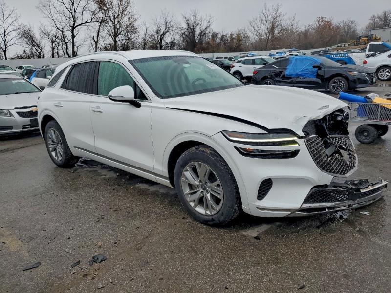 Photo 4 from auction – 2022 GENESIS GV70 BASE with VIN KMUMADTB0NU043883
