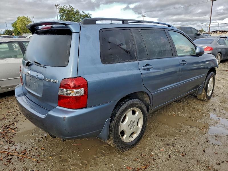 Photo 3 from auction – 2005 TOYOTA HIGHLANDER with VIN JTEEP21A450123923