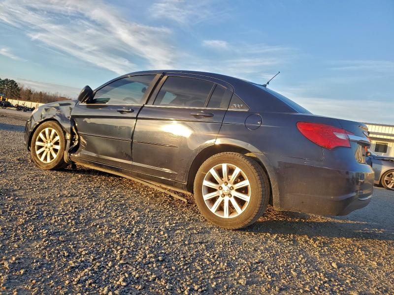 Photo 2 from auction – 2013 CHRYSLER 200 TOURIN with VIN 1C3CCBBB4DN721658