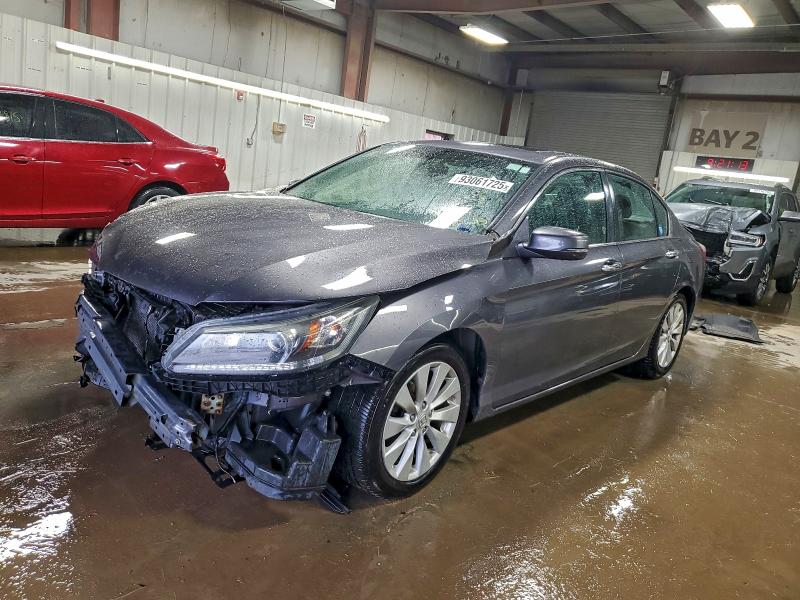 HONDA ACCORD EX 2015 with VIN 1HGCR2F70FA075952 - Photo from auction