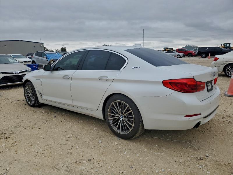 Photo 2 from auction – 2018 BMW 530E with VIN WBAJA9C59JB033207