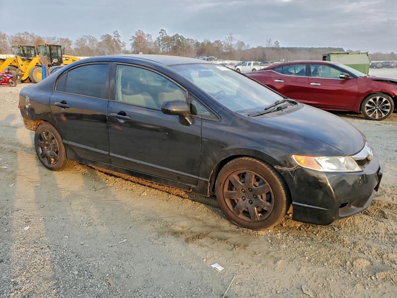 Photo 4 from auction – 2011 HONDA CIVIC LX with VIN 2HGFA1F52BH522693