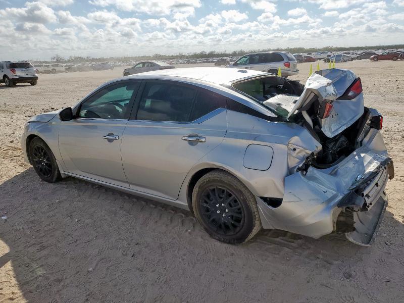 Photo 2 from auction – 2020 NISSAN ALTIMA S with VIN 1N4BL4BV3LC130332
