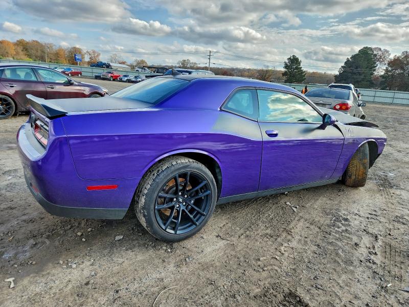Photo 3 from auction – 2019 DODGE CHALLENGER with VIN 2C3CDZFJ8KH518432